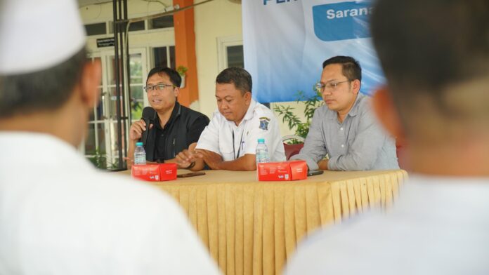 Pelindo Terminal Petikemas Dukung Pembangunan Sosial Ekonomi Masyarakat Melalui Bantuan Sarana dan Prasarana di Wilayah Terminal Teluk Lamong (foto : ist)