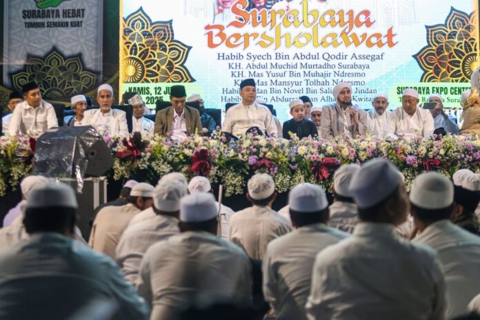 Surabaya Bersholawat Tutup Rangkaian Peringatan HJKS ke-732 (foto : ist)