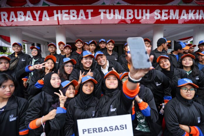 Surabaya Incar 200 Medali Emas di Porprov IX 2025, Wali Kota Eri Cahyadi Lepas 1228 Atlet (foto : ist)