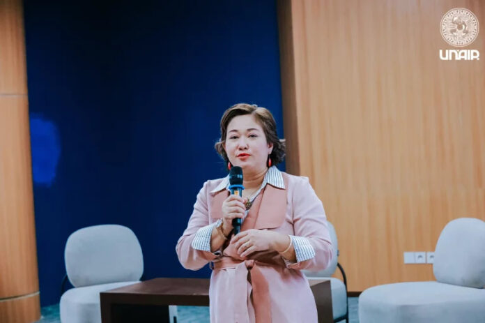 UNAIR Raih Bintang 5 HURS, Bukti Komitmen jadi Kampus Sehat dan Bahagia (foto ist : Sri Widati Ketua AHPC)