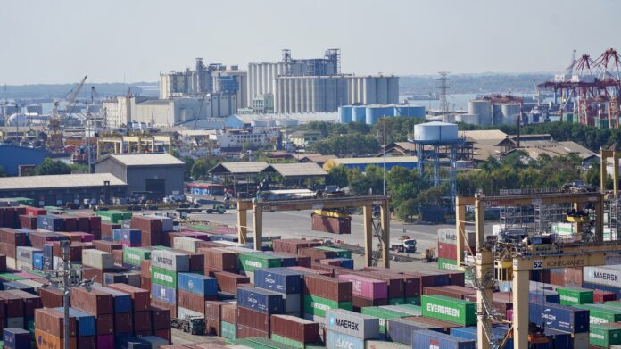 TPS Terapkan Sistem Monitoring Peti Kemas, Untuk Memastikan Yard Occupancy dan Kelancaran Arus Barang (foto : ist)